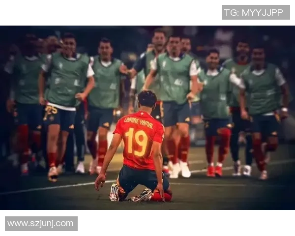 全球最热足球明星的崛起与挑战 揭示他们背后的努力与荣耀